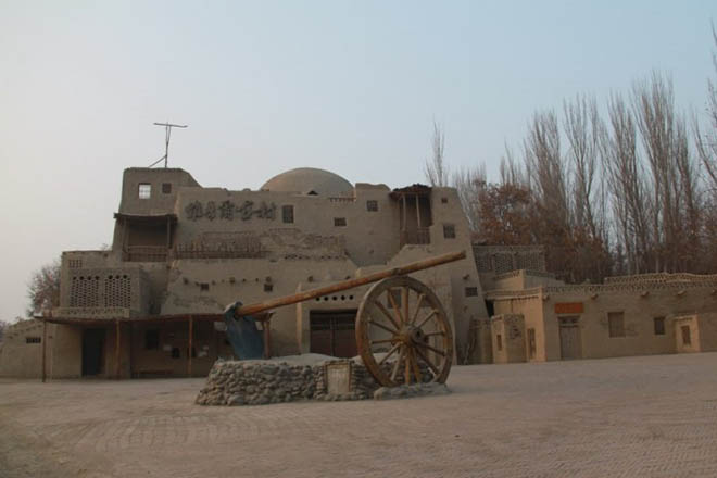 ئەخمەتجان ھوشۇر فوتو سۈرەت ئەسەرلىرى ـــ قەدىمىي شەھەر维吾尔古城遗址